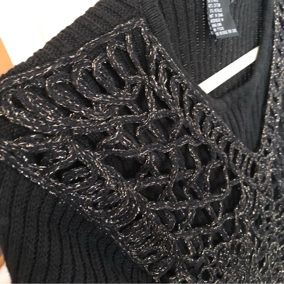 Maurada Collections, Black Sweater gold thread, Size M - Picture 7 of 10